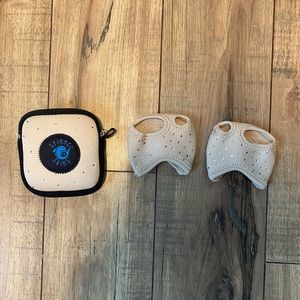 NWOT spinner skins rhinestone foot undies